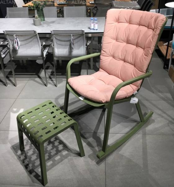 Кресло-качалка пластиковое с подушкой Folio агава, розовый 720х810-925х1190-1125 мм