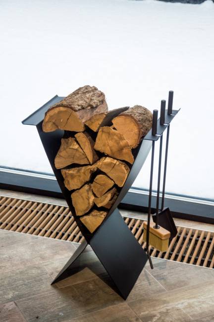 Дровница EX, с каминными принадлежностями